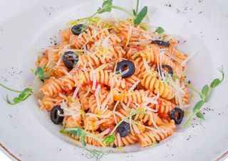 Паста фузилли с морепродуктами