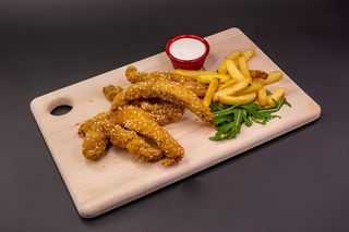 Pileći štapići sa susamom 400gr  i Coca-Cola 0.5