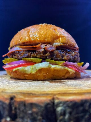 ბურგერი ბეკონით