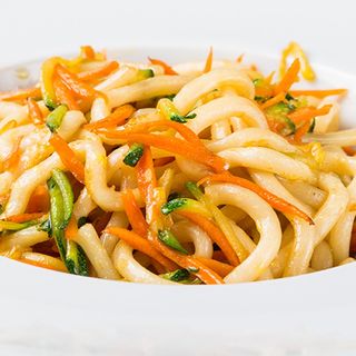 101. Yaki udon con verdure