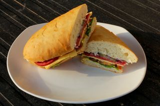 Сэндвич салями