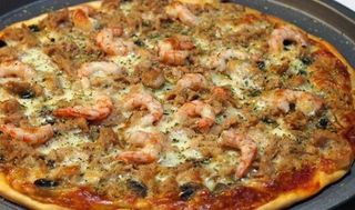 Pizza De Atún Y Gambas
