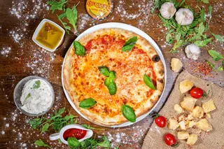 Pizza margherita