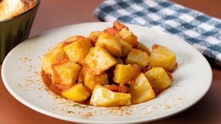 Patatas bravas