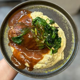 Ciolan de miel gatit lent, piure de trufe, baby spanac