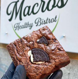 Brownie proteico al cioccolato