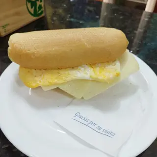 Bocadillo De Tortilla Francesa