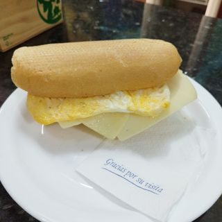 Bocadillo De Tortilla Francesa