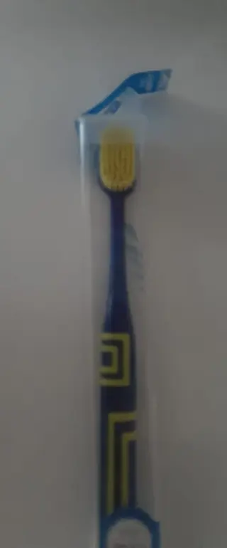 Brosse À Dent Suré Yellow