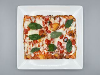 Pizza ai 3 pomodori