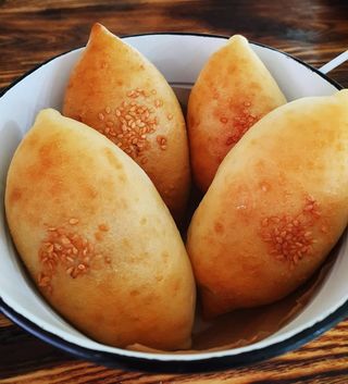 Пирожки с капустой печеные