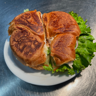 Croissant Especial BP con POLLO DESMENUZADO