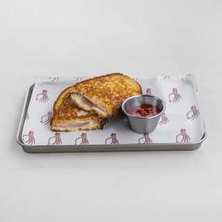 Ham & Cheese Sandwich (280г)