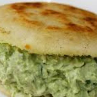 Arepa De Reina Pepiada