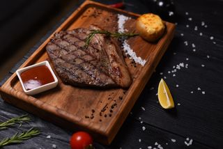 Стейк из конины.