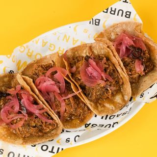 TACOS COCHINITA PIBIL.