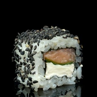 Урамаки пушена сьомга и филаделфия 4бр