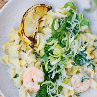 Тальятеле з креветками, броколі та шпинатом (250г)