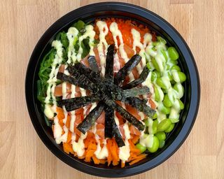 Poke bowl salmone land