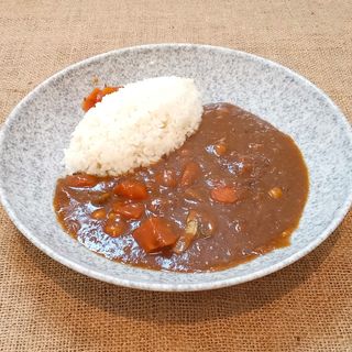 Arroz con curry vegano