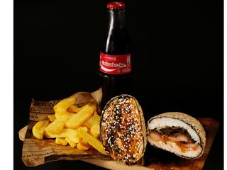SUSHIBURGER PIECZONY TUŃCZYK KIMCHI MUN MENU