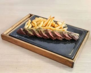 Tataki De Presa Ibérica De Bellota