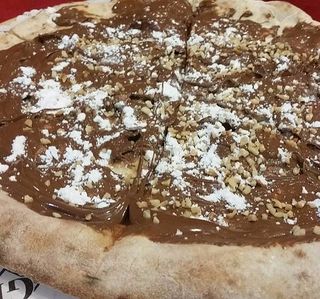 Pizza alla nutella