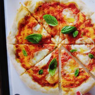 Pizza Margarita Média