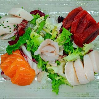 Sashimi variado de 20 cortes 