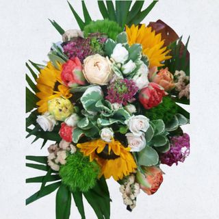 Buchet Trandafiri, lalele,  floarea soarelui 