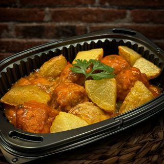 ALBÓNDIGAS EN SALSA