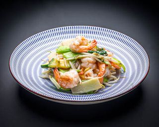 Gamberi con misto di verdure