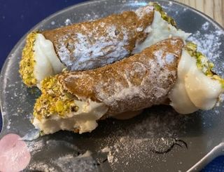 Cannolo Siciliano Con Pistachos