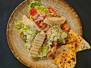 Caesar con Pollo Grigliato