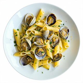 Pasta con vongole e zucchine
