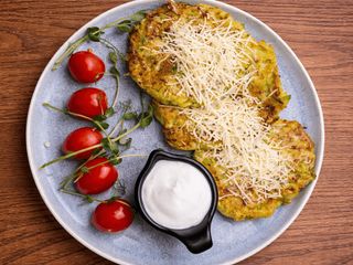 Оладки з кабачків з сиром пармезан (0.220/ 0.030g)