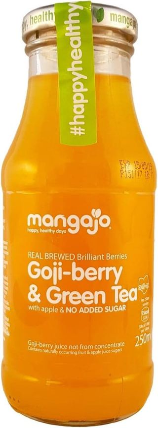 Bevanda tè verde e bacche di goji