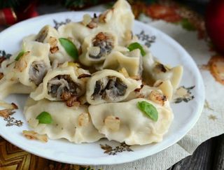 Pierogi z kapustą i grzybami 10szt