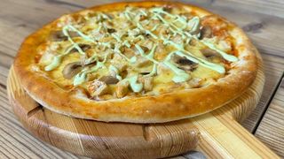 Курица с грибами, 25 см