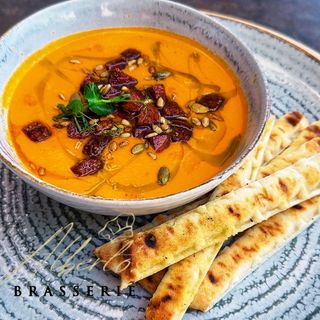 Supa crema de roșii cu Mozzarella 