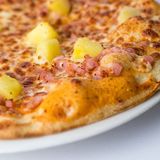Pizza Hawaiana (Mediana)