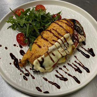 Курица капризе.