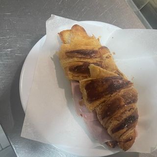 Panike Croissant manteiga e queijo 