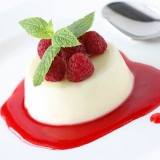 Panna Cotta con frutos del bosque