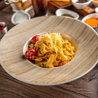 Феттучини с семгой 