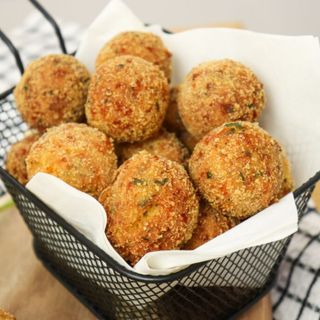 Bolinhas Picantes de Queijo e Pimentos