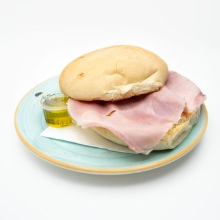 Tostada Con Jamón York