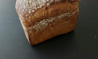 Pão de Espelta formato forma