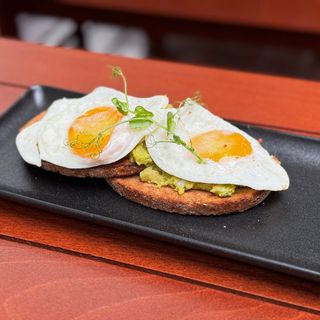 Авокадо тост