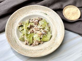 Шпинатна паста з грибами та трюфельною олією (320g)